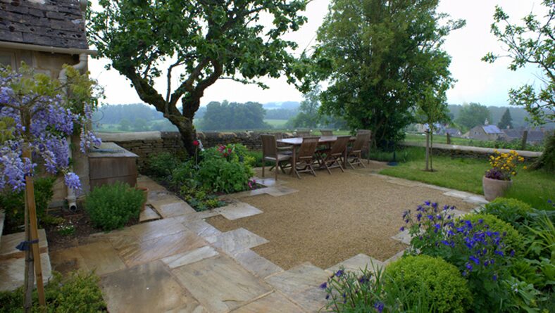Cottage garden in the Cotswolds, photograph 10 of 10