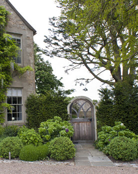 Garden near the Thames